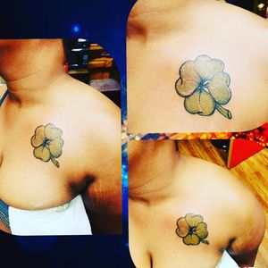Clover tattoo done by:H @hdc1tattoos_an_designs @hdc1tattoos2 #tattoodoer #tattooer #tattooartist #baltimoretattooartist #baltimoreartist #baltimoreink #artist #tattoosbyH #getatme #tryntattootheworld #inmyownlane #blackgirlslovetattoos @blackgirlslovetattoos #clovertattoo #cloverflower #inkedbyH @ms.conyers_
