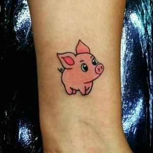 #pig #puerquito #rosa #mini #smalltattoos #cute #color #tatuaje #tj #tijuana 
