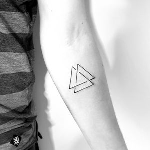 Viking symbol #triangle #kolmiot #symboltattoo #symbolism #symbolismtattoo #triangletattoo #triangles 
