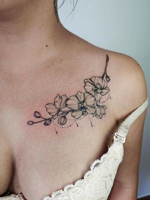 Tattoo artist Yablokova Ira, KyivInstagram/FB: YablokovaTattoo#татумастеркиев #tattookiev #kievtattoo #yablokovatattoo #ukrainetattoo #tattooukraine #tattoo_culture_ua#flowertattoo #flowers 