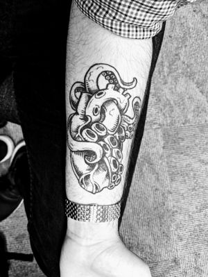 Squid heart thingy, first ever tatt - April 2018