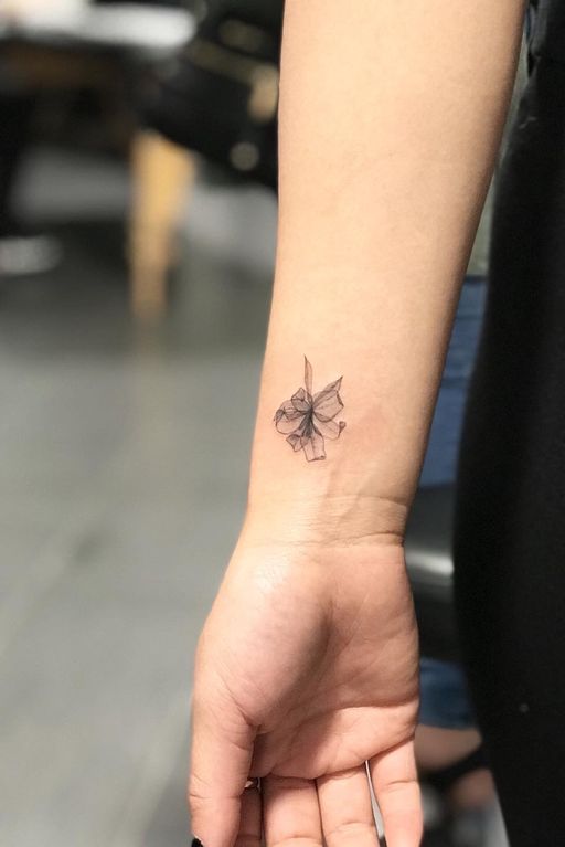 Flash tattoo