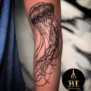 Done Jellyfish DNA tattoo by Tanadol(www.bt-tattoo.com) #bttattoothailand #bttattoo #thaitattoo #bangkoktattoo #bangkoktattooshop #bangkoktattoostudio #tattoobangkok #thailandtattoo #thailandtattooshop #thailandtattoostudio #thailand #bangkok #tattoo 