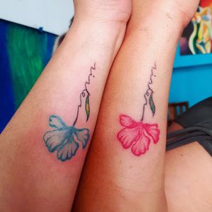 Flower Tattoo #ink #inked #inkedgirl #inkedlife #inkedup #inkedwoman #tattoogirl #tattoowoman #femaletattoo #femaletattooartist #femaleartist #womensempowerment #art #artwork #girlspower #desing #desingtattoo #proyect #flowerpower #flowertattoo #ensenada #bajacalifornia #mexico 