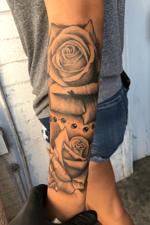 Rose sleeve side. 2