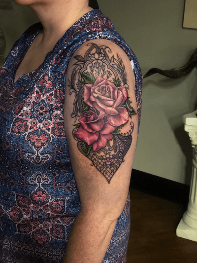 Fineline ornamental color roses realism ornate henna 