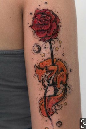 Basically the piece I'd like to get done on my arm but with the rose of my previous post and a different personal style. I'm picky I know, I'm sorry T^TSorry for not crediting, artist unknown.