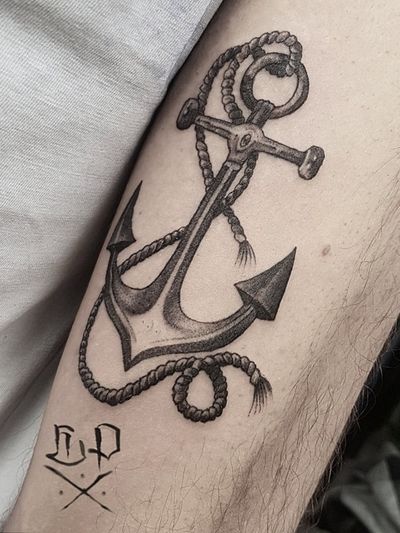 Impressive anchor design on your forearm by Mauro Imperatori, showcasing intricate blackwork style.