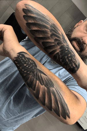 •Wings•Tattoo realizado en @iguanatattoo Citas disponibles, envíame tus ideas al DM o whatsapp (+34)643034015...#wings #tattoo #wingstattoo #tattooed #tattooist #tattooer #tattooartist #tattooideas #tattoodesign #ink #inked #españa #spain #tenerife #europe #europa #madrid #barcelona #venezuela 