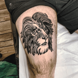 Oof, did this big-ass lion on a thigh!A lot a time but a lot of fun 😊..#lion #liontattoo #lineworktattoo #lineworklion #tattoo #tattoodesign #tattooideas #ink #girlswhoink #londontattoo #tattoolondon #originaltattoo #fbitattoolondon #inked 