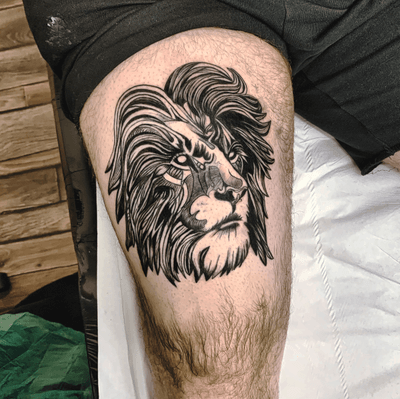 Oof, did this big-ass lion on a thigh! A lot a time but a lot of fun 😊 . . #lion #liontattoo #lineworktattoo #lineworklion #tattoo #tattoodesign #tattooideas #ink #girlswhoink #londontattoo #tattoolondon #originaltattoo #fbitattoolondon #inked 