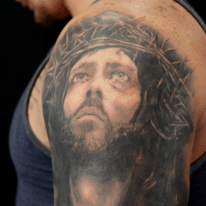 A #portrait of #jesus #christ by Josh. #religious #christian #thorns #bible #cross #blackandgrey 