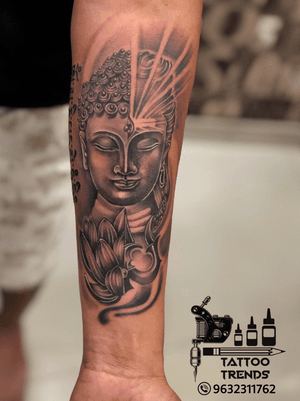 Did this Collab of Lord Buddha and Lord Shiva at our studio Tattoo Trends recently. ‘No regrets only memories, I have never learn how to regret but was busy gathering those memories to build myself more stronger’-Mann Sunar#sullen #inkedmag #tattoodotcom #tattoodo #emyme_sunar_tattoos #tattoo_cultr #work_hard #never_give_up #stay_focus #stay_humble #buddha_shiva_tattoo #tomorrow_is_brighter