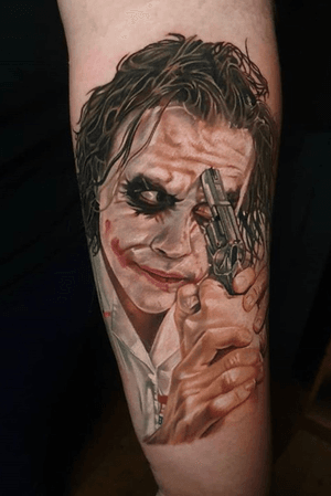 Work in progress on this Joker sleeve (gonna dip back in for some more detail in a second pass) looking forward to next time. 