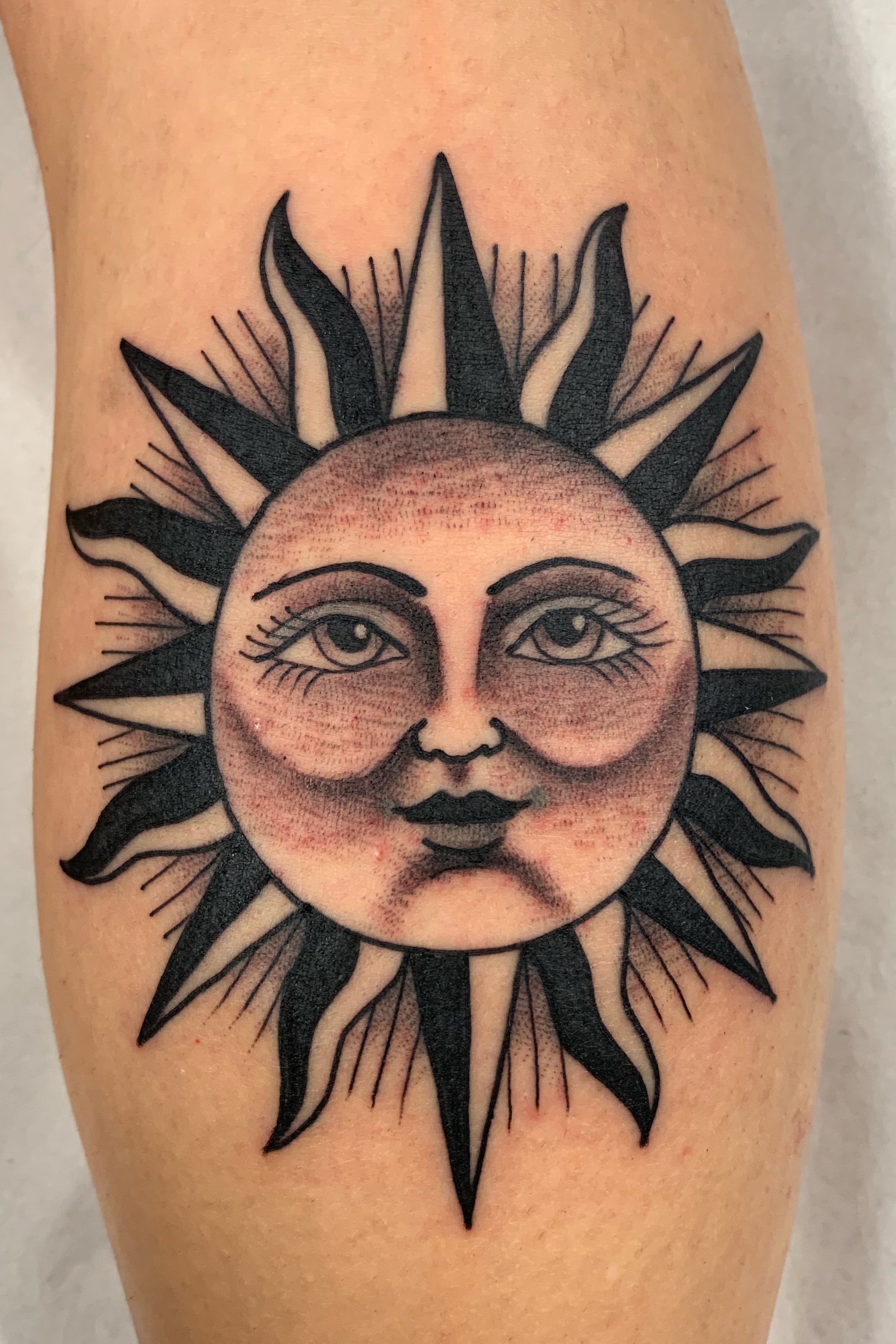 henry rollins sun on shoulder  Sun tattoo Tattoos Henry rollins