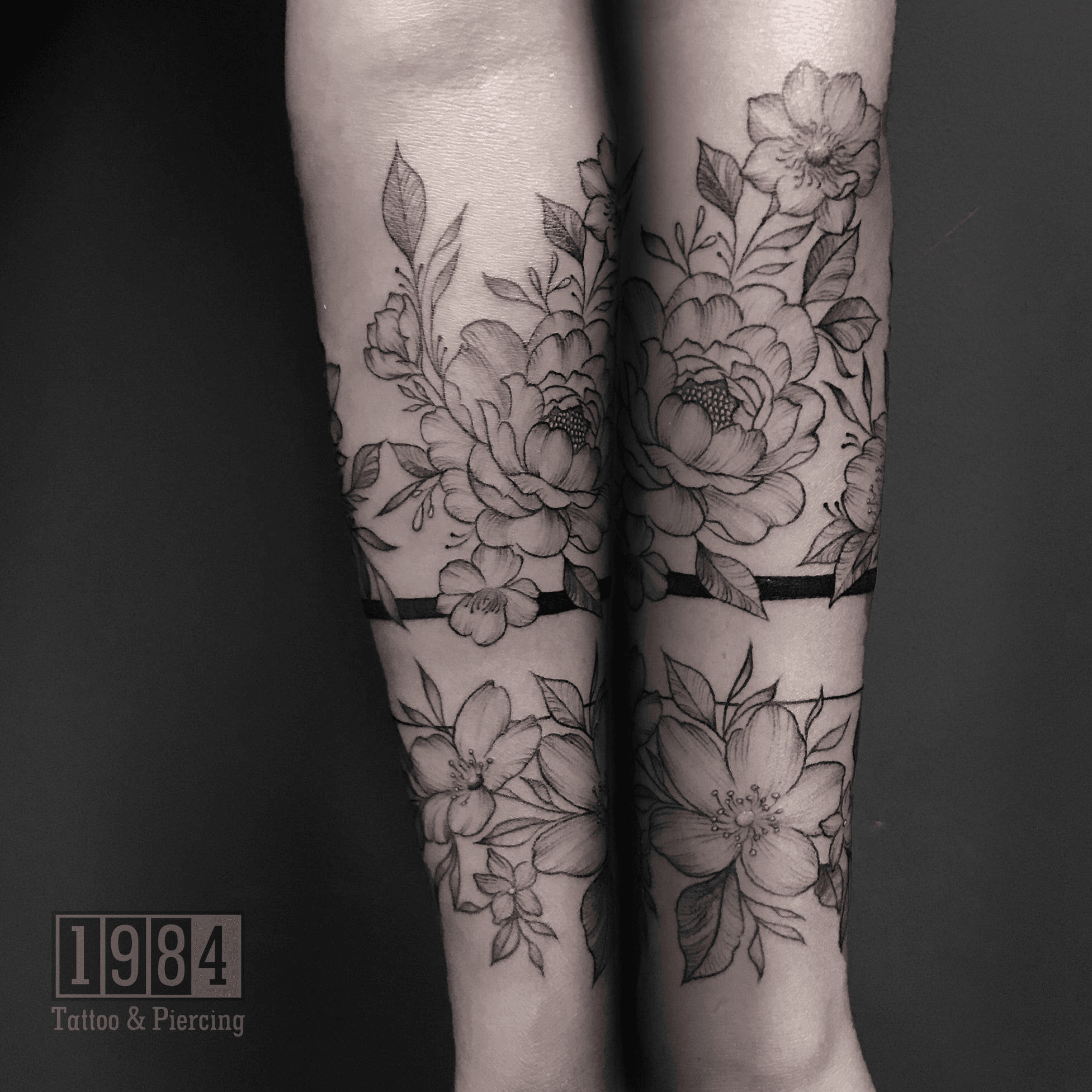 Black and grey floral armband tattoo  Tattoogridnet