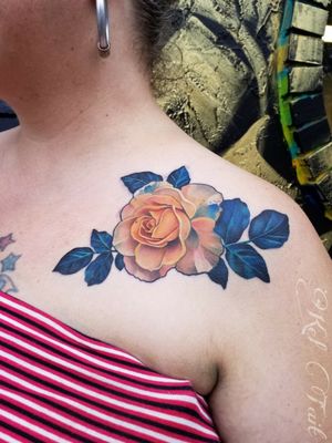 #watercolortattoo #watercolourtattoo #rosetattoo #botanicaltattoo #chesttattoo  #chicago #chicagotattooers #chicagotattooartists #yellowrose #tattoosforwomen 