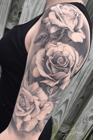 Roses outer half sleeve made in two sessions, approximately 18-20 hours total on a client from Washington DC
