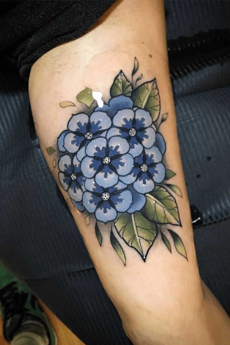 Tattoo uploaded by José • Flores neotradicionales • Tattoodo