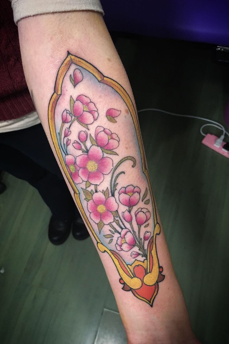 Tattoo uploaded by José • Flores de cerezo neotradicionales • Tattoodo Tattoo uploaded by José • Flores de cerezo neotradicionales • Tattoodo