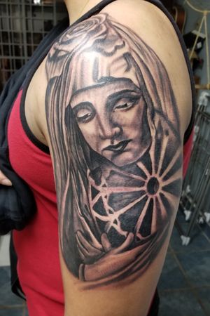 Virgin Mary tattoo. Half sleeve done in less than 6 hours ! 