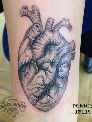 Tatuaje realizado por DENNIS IBLIS