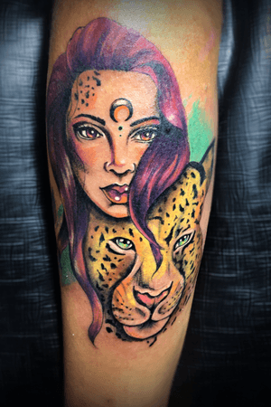 Mujer Leopardo 