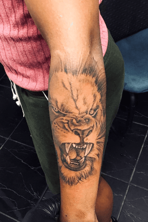 Lion,sleeve in progress 