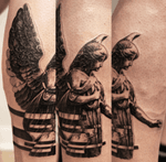 Guardian Angel on the leg. This is the start of a leg sleeve and Da Vinci pieces will be placed to finish the project. A lot of linear lines with the Da Vinci pieces and background.
