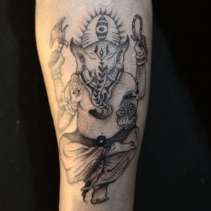 Ganesh, deidad, dios, ganesha tattoo, blackwork elefante elephant 
