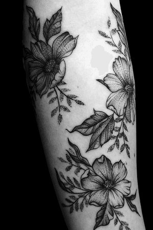 Composition florale avant bras, par Amélie Hamel