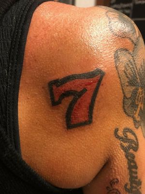 Tattoo: #7 Canvas: mother-in-law #tattooideas #tattoos #colortattoo #7 #numbertattoo 
