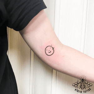 Smiley Sad Face Linework Tattoo by Kirstie Trew @ KTREW Tattoo • Birmingham UK 🇬🇧 #linework #smileyface #sadface #birminghamuk #simpletattoo