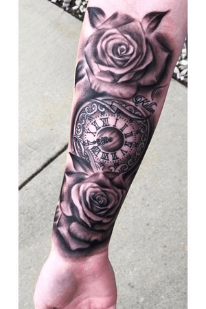 I love tattooing clocks and roses! If your interested in either of these message me directly through here or through IG/FB - @bodyart_bylacie 