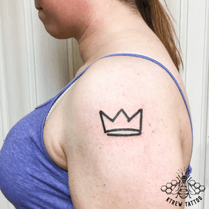 Crown Linework Tattoo by Kirstie Trew • KTREW Tattoo • Birmingham UK 🇬🇧 #crowntattoo #tattoo #linework #birminghamuk