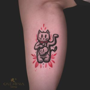 "Lucky Cat" Thanks to Kim for adopting my flash! For any tattoo enquiry, please contact me directly on my new website: www.caledoniatattoo.com #luckycat #luckycattattoo #cattattoo #illustrationtattoo #catlover #animaltattoo