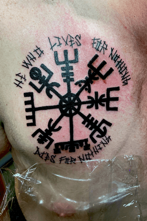 Vegvisir (he who lives for nothing, dies for nothing)