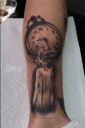 Candle with clock, had so much fun doing this piece. 