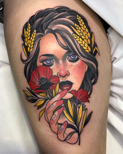 Surreal Neo-Traditional tattoo by Debora Cherrys #DeboraCherrys #neotraditional #surreal #color #ladyhead #lady #portrait #flower #poppy