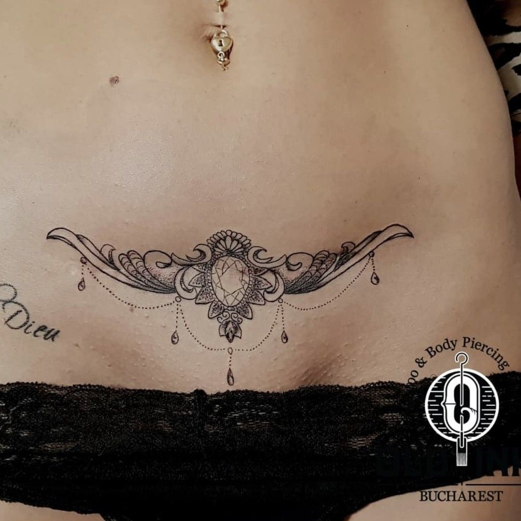 Mothers CoverUp CSection Scars with Tattoos New Beauty Trend  News18