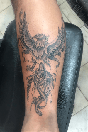 Phoenix tattoo cliënt came with his drawing