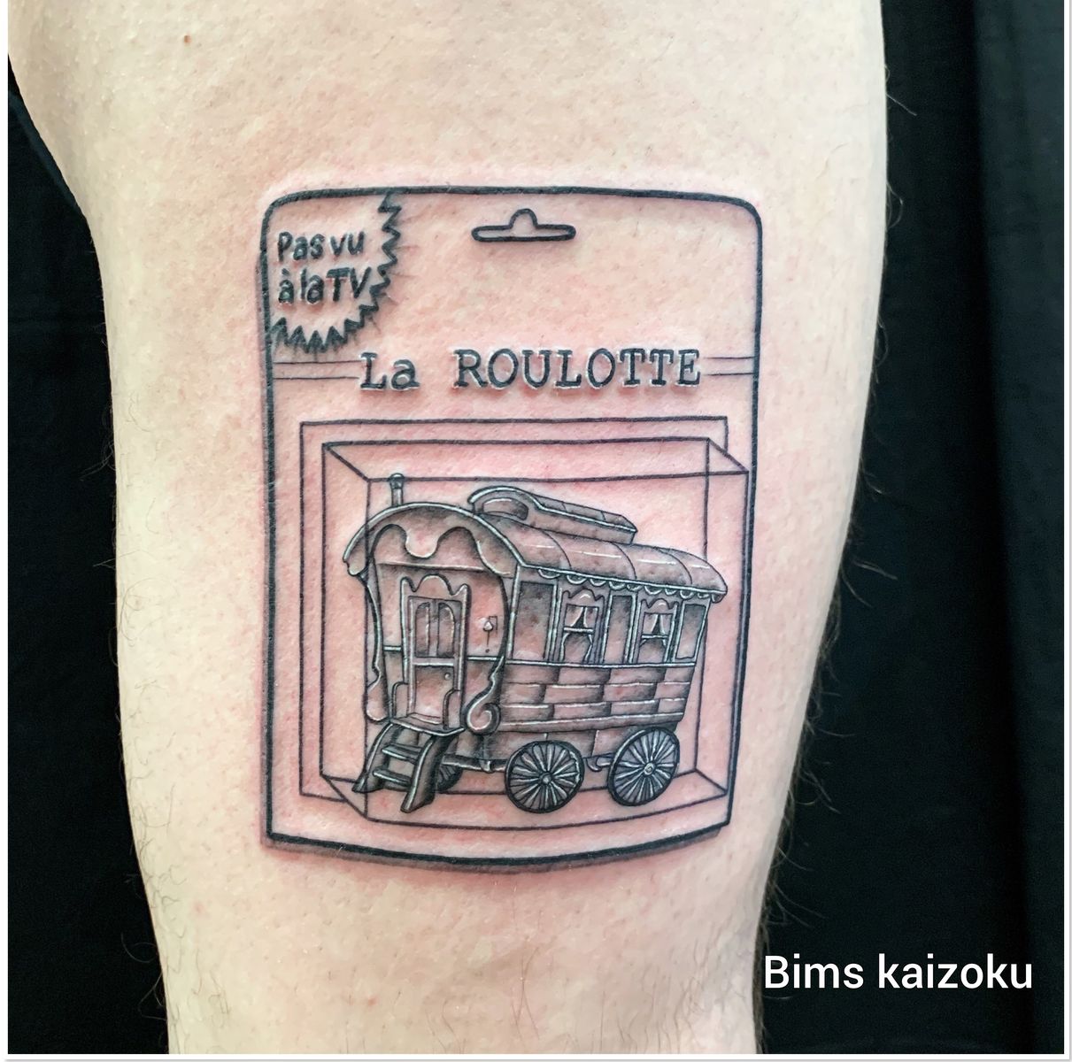 Tattoo Uploaded By Bims Kaizoku Alors Mon Zink On Va Ce Criave Chose Kel Dans La Roulotte Mon Copain Bad Niglo Bims Bimskaizoku Bimstattoo Roulotte Gitan Oldschool Old Paris Paname Paristattoo