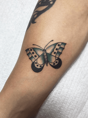 Congrats,my little butterfly 🦋 fall in love with her BF. WeChat ID(only for work): itigeri........#tattoo #tattoos #tattooed #tattooart #chinesetattoo #tattooartists #tattoodo #skin #design #skinart #skinart_traditional  #chinesetattoos #drawing #sketch #thebesttattooartists #routines #art #workharder #neotraditionaltattooers #neotraditional #neotraditionaltattoo #neotraditionaltattoos #neotraditionals #neotradstyle #neotrad #geometrictattoos #butterflytattoo