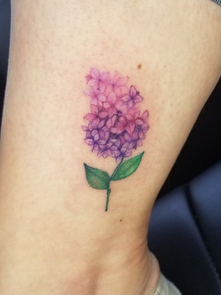 16 Mesmerizing Lilac Tattoo Designs To Celebrate Spring  TattooBloq
