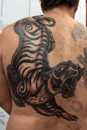 Japanese tiger all done,rest of back to come..