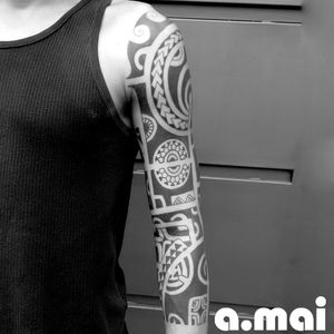 Tribal sleeve