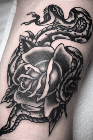 #blackandgrey #snake and #rose #tattoo. Done at Hot Stuff Tattoo, Asheville, North carolina. Email chuckdtats@gmail.com for booking info. 