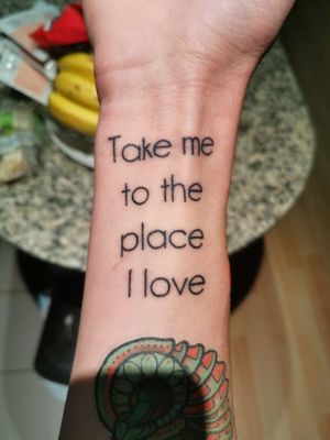 Red Hot Chili Peppers "Under the Bridge" quote #redhotchilipeppers #rhcp #takemetotheplaceilove #underthebridge 