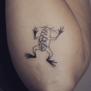 Small line frog tattoo - Tattoo Chiang Mai    #linework #smalltattoo #minimalist #frog #dotwork #instatattoo #Tattoodo #tattooistartmag #tattooculture #tattoolife #ChiangMai 
