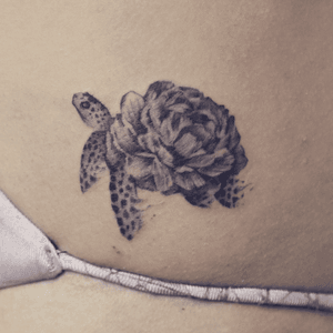 Small sea turtle tattoo - Tattoo Chiang Mai    #turtle #blackandgrey #blackwork #blackworkers #tattooart #smalltattoo #tattoolife #flower #nature  #ChiangMai #tattoochiangmai #tattoostudiochiangmai